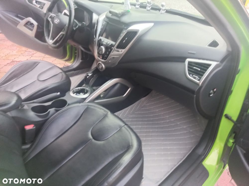 Hyundai Veloster 1.6 DCT Premium - 10