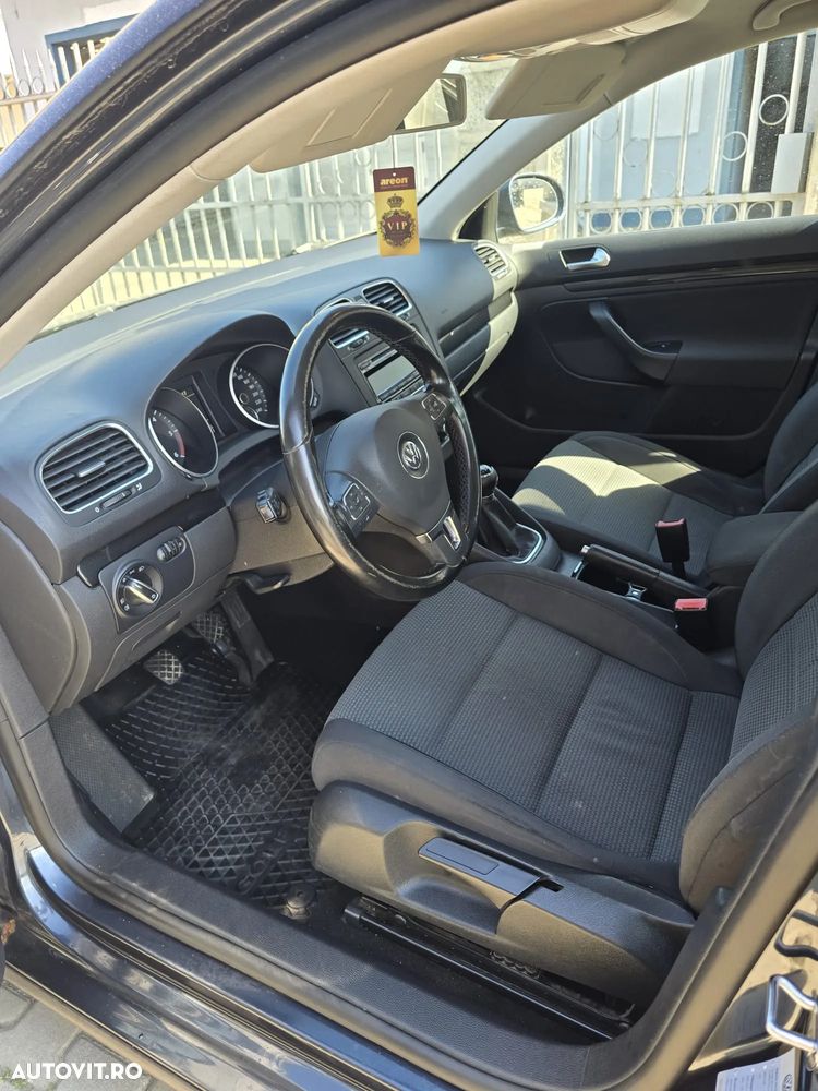 VOLKSWAGEN Golf 2010 — imagine 6
