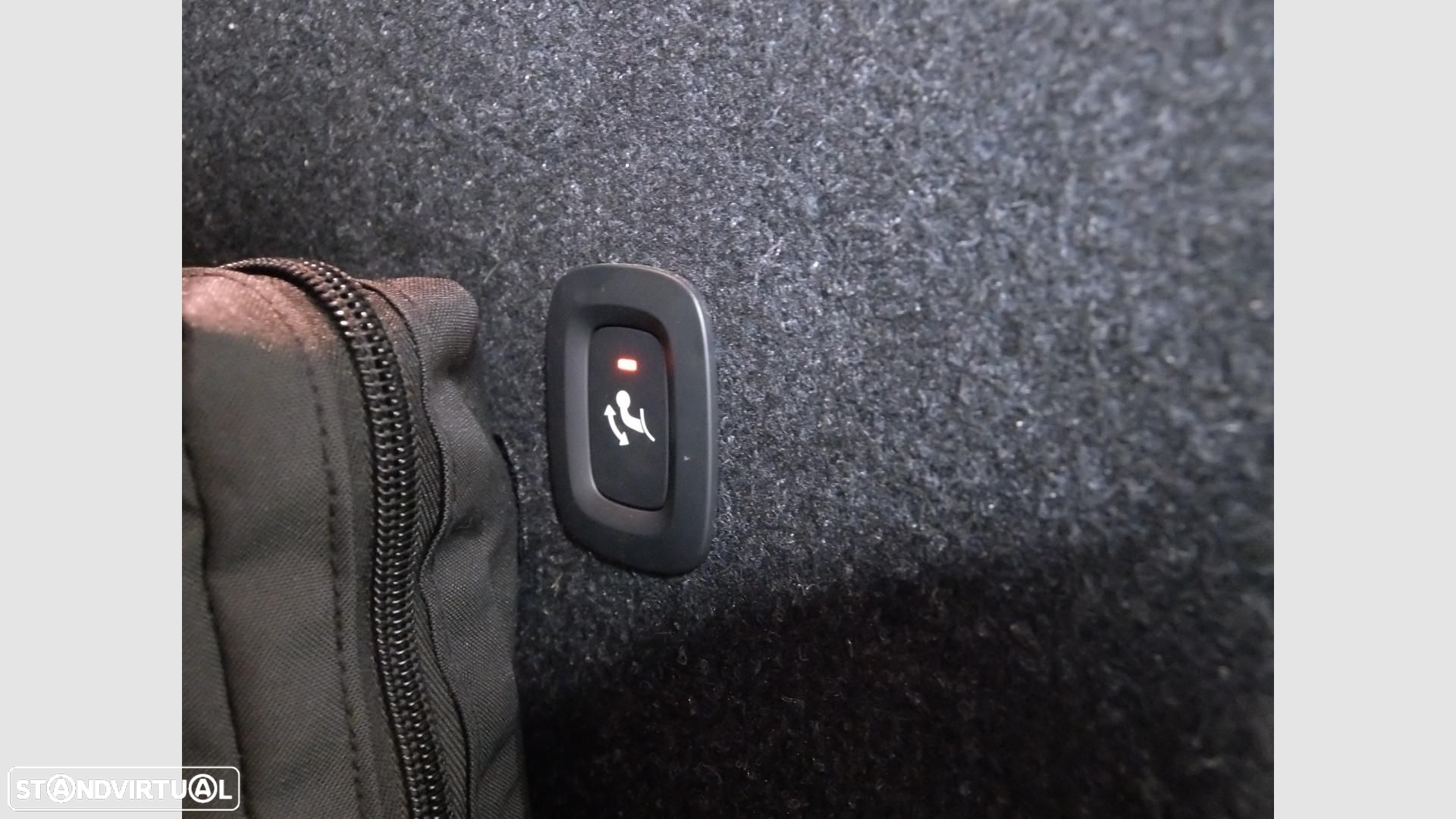 Volvo C40 Recharge Twin Ultimate - 11