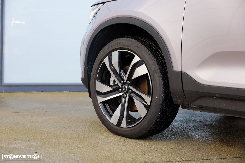 Volvo XC 40 2.0 B3 Plus Dark - 5