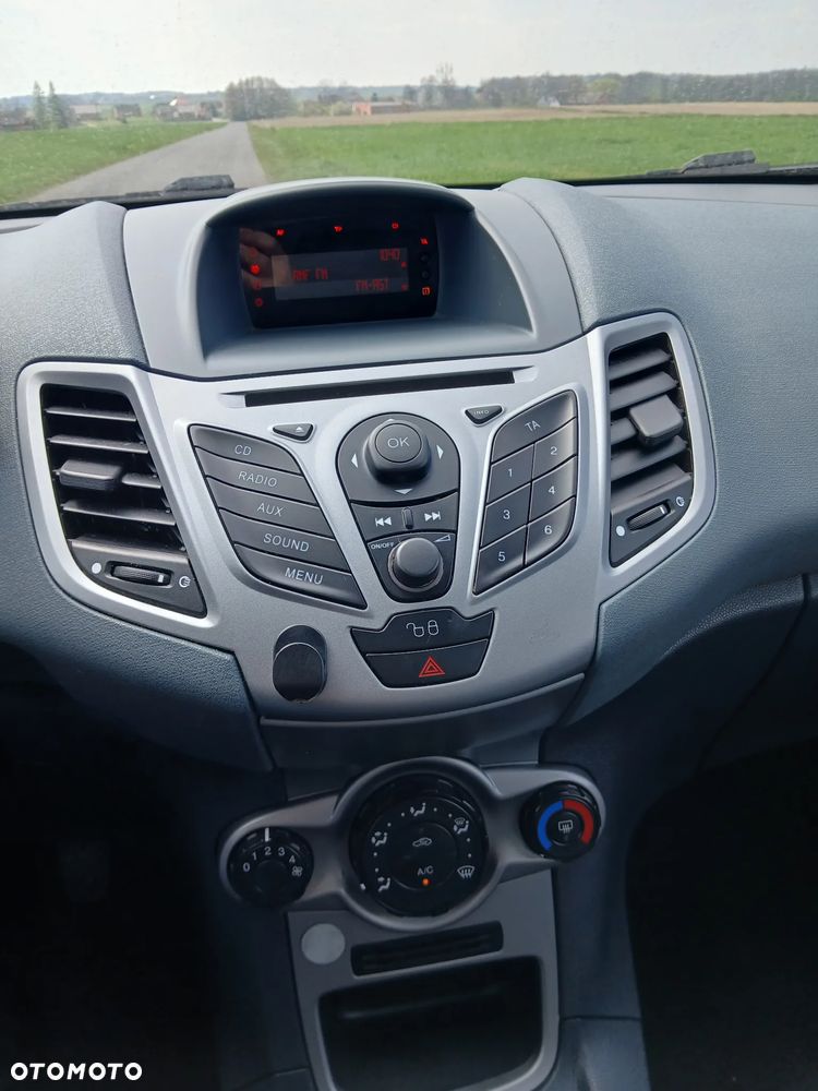 Ford Fiesta - 7
