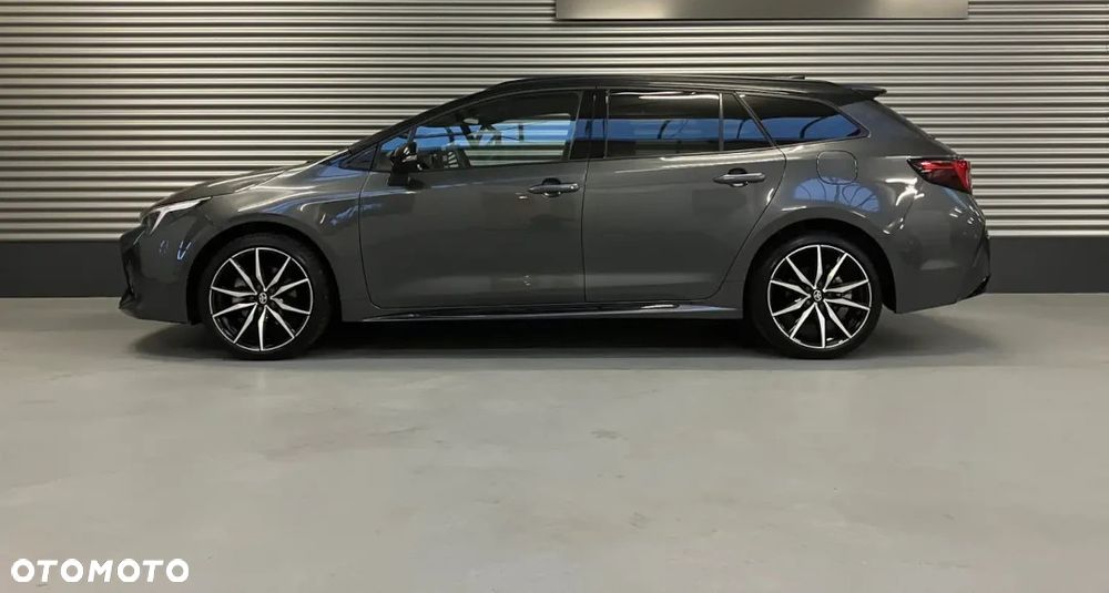 Toyota Corolla 1.8 Hybrid GR Sport - 3