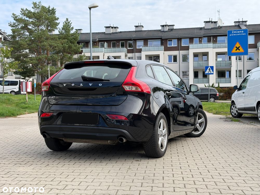 Volvo V40 2014 photo 2