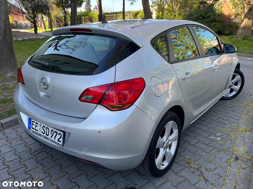 Opel Astra 1.4 EcoFLEX Edition - 4