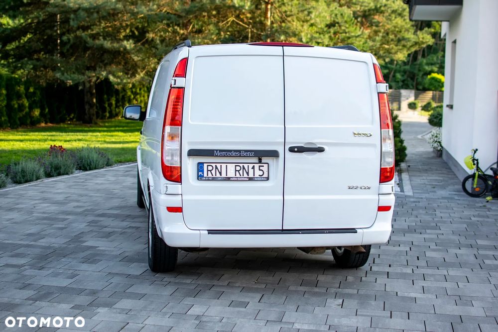Mercedes-Benz VITO 122 - 21