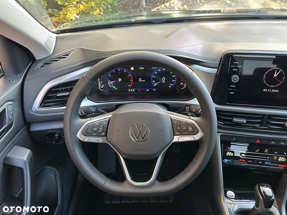 Volkswagen T-Roc - 13