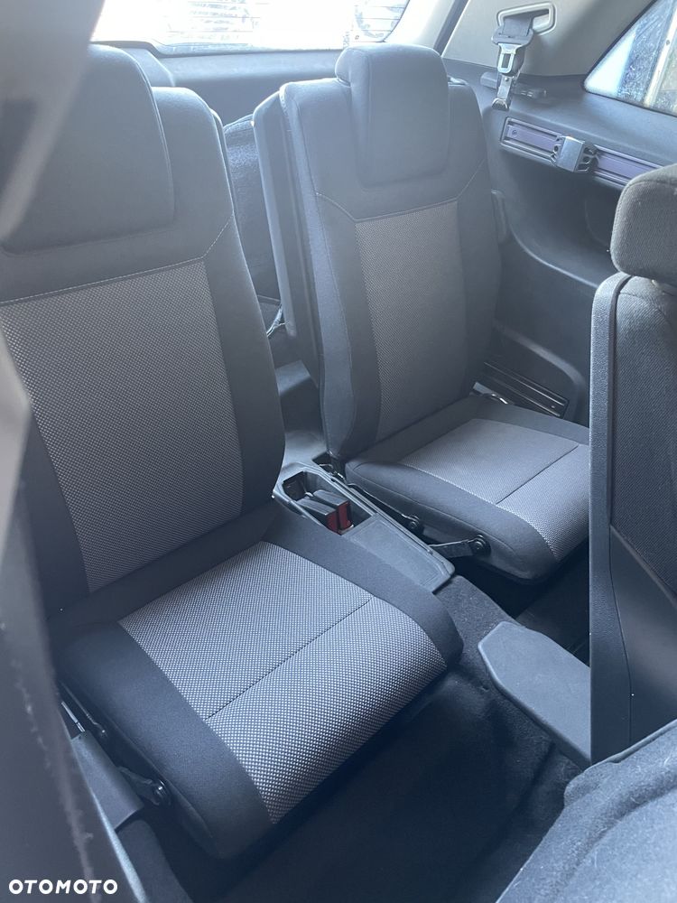 Opel Zafira - 8