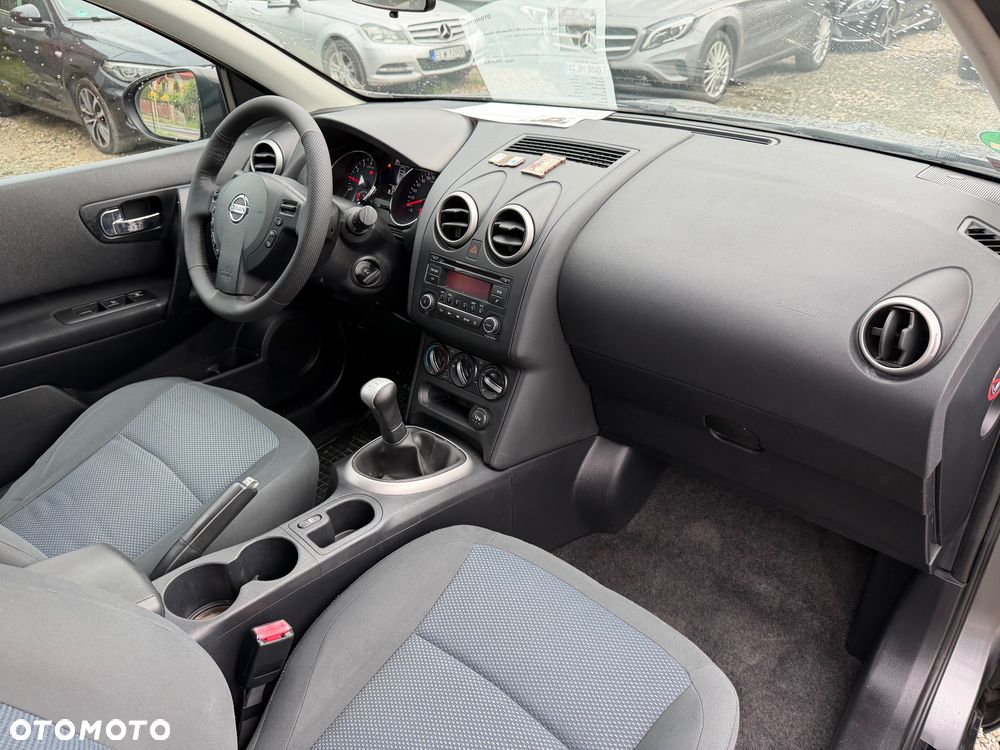 Nissan Qashqai 1.6 Visia - 38