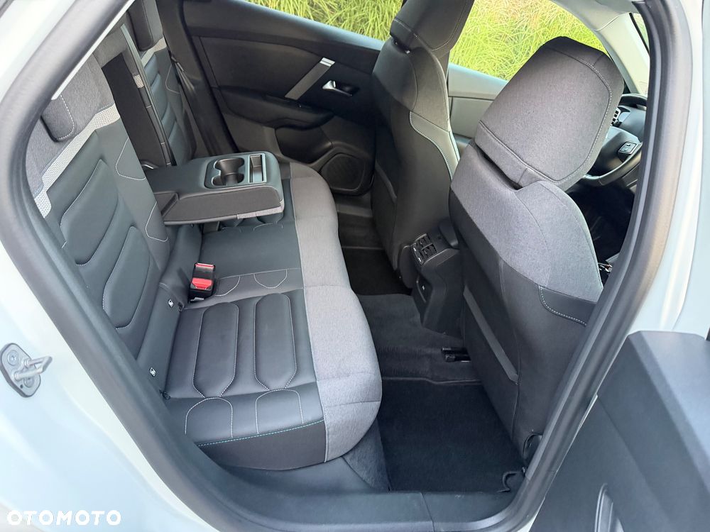 Citroën C4 1.2 PureTech Max S&S EAT8 - 33