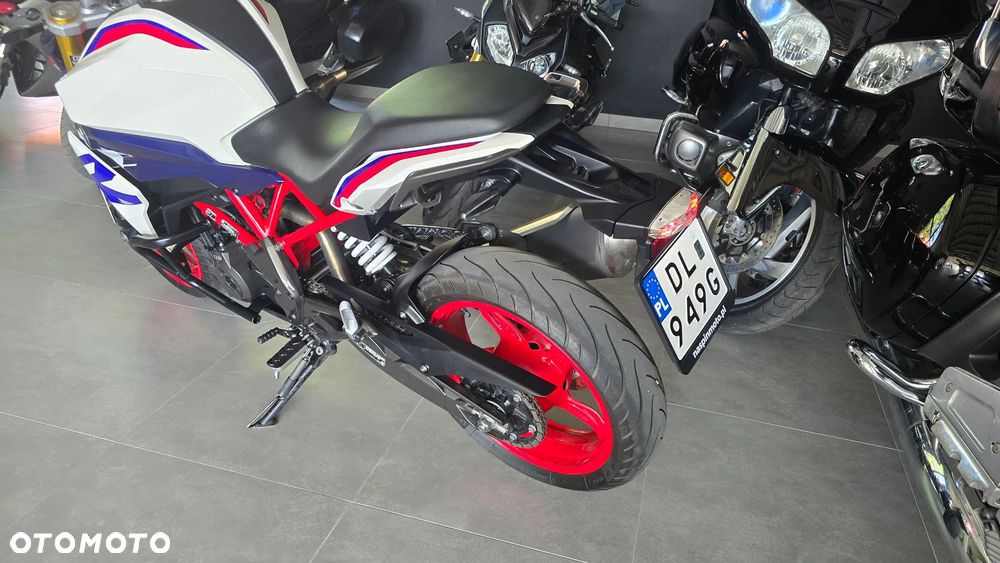 BMW G - 14