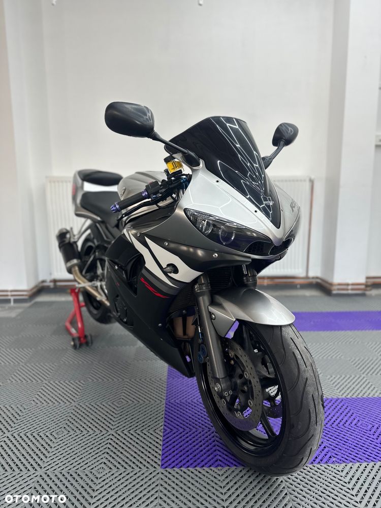 Yamaha R6 - 21