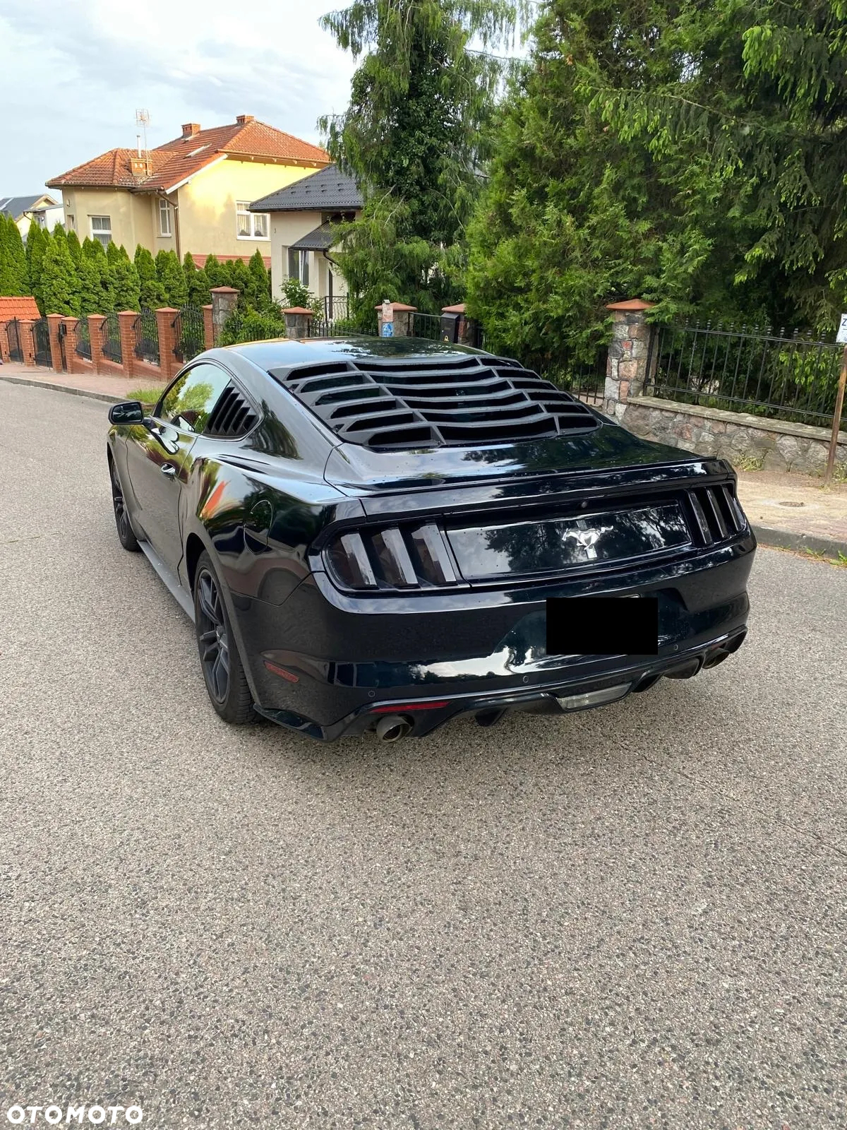 Ford Mustang - 4
