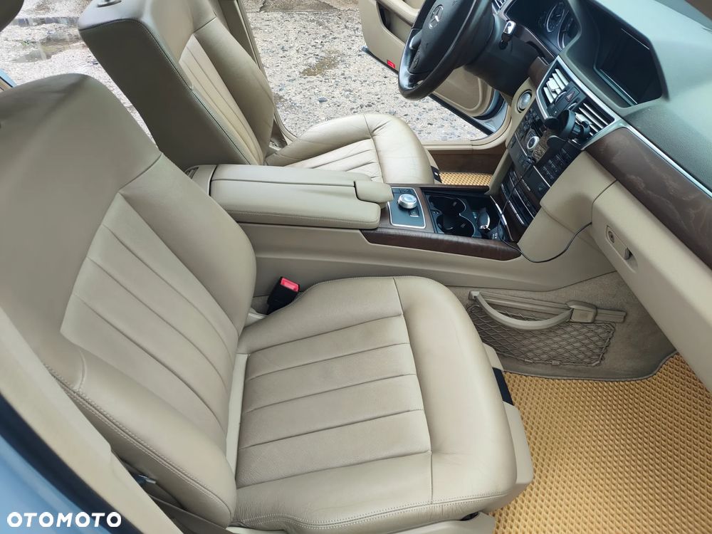 Mercedes-Benz Klasa E 350 CDI 4-Matic - 25