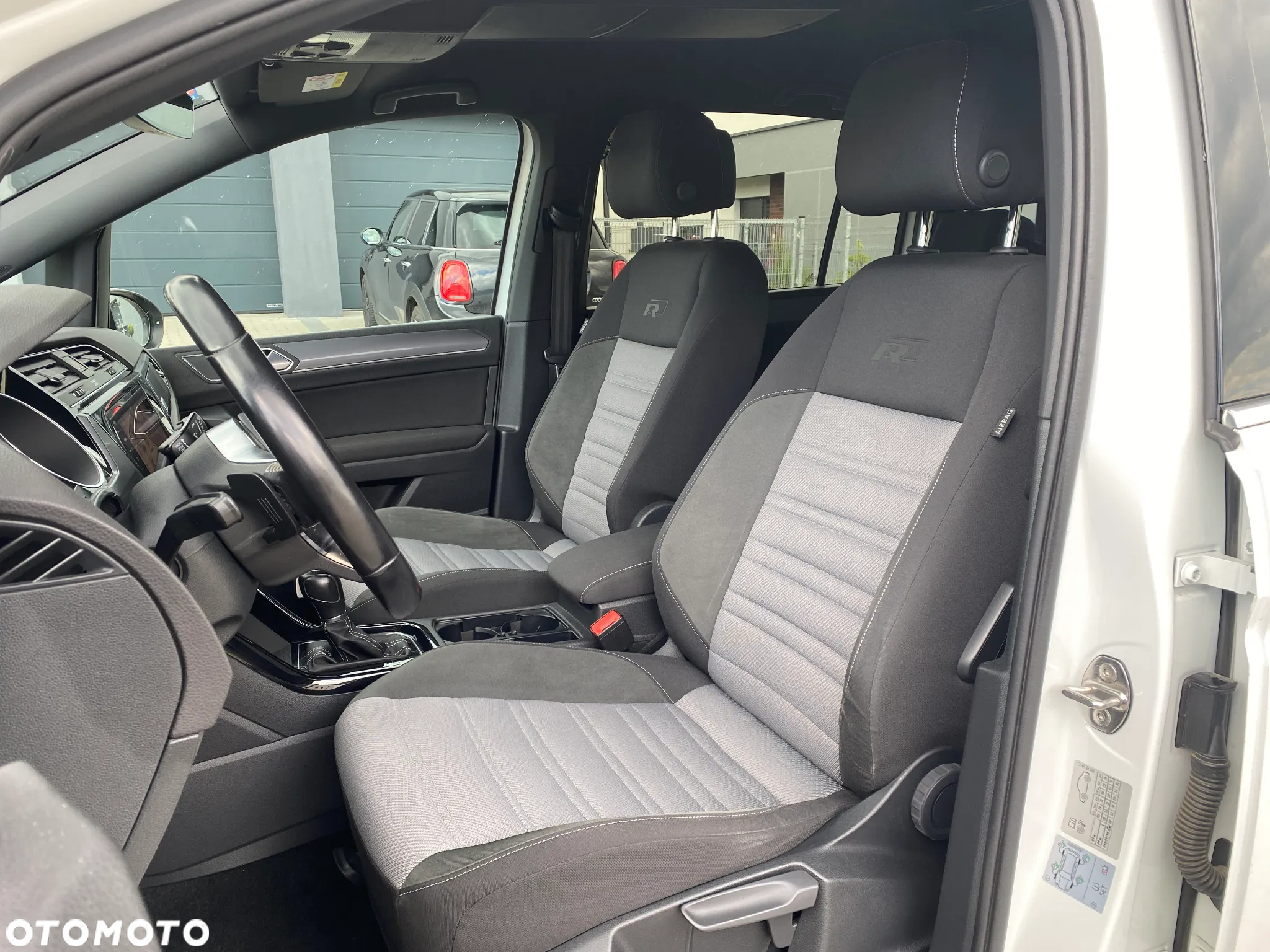 Volkswagen Touran 1.5 TSI EVO Highline DSG - 27