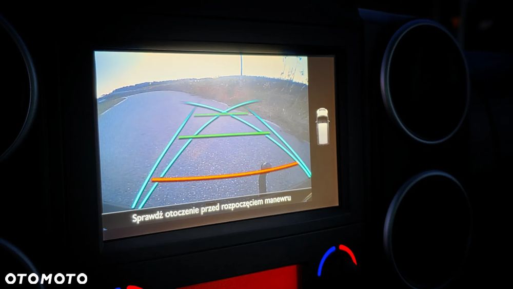 Citroën Berlingo Multispace PureTech 110 SHINE - 16