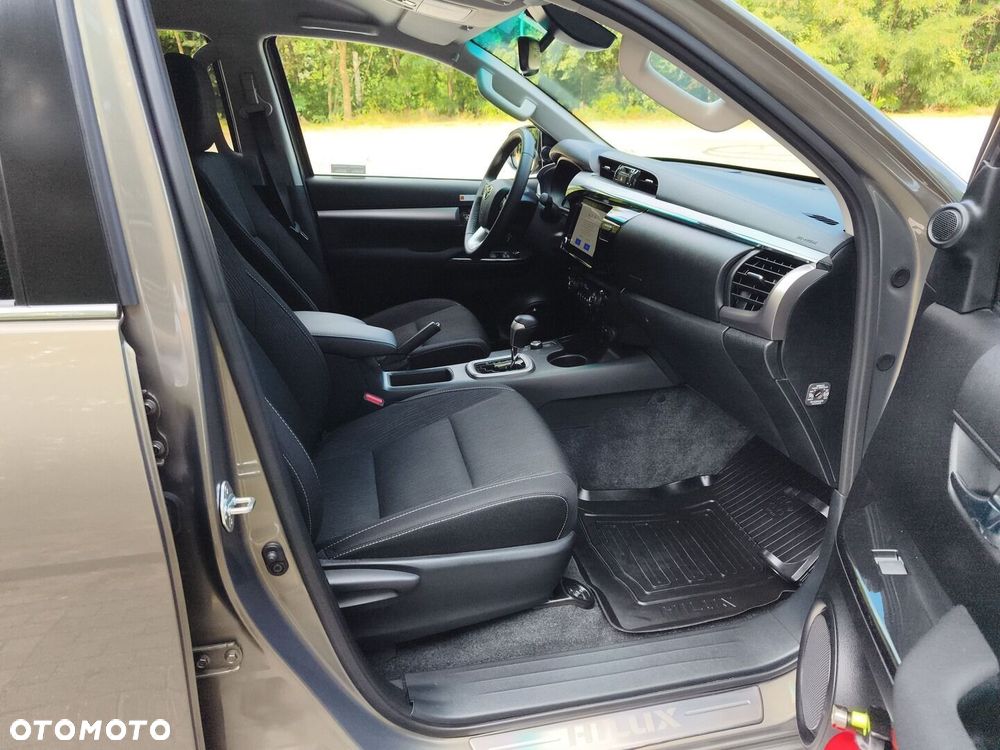 Toyota Hilux 2.8 D-4D mHEV Double Cab Executive 4x4 - 10