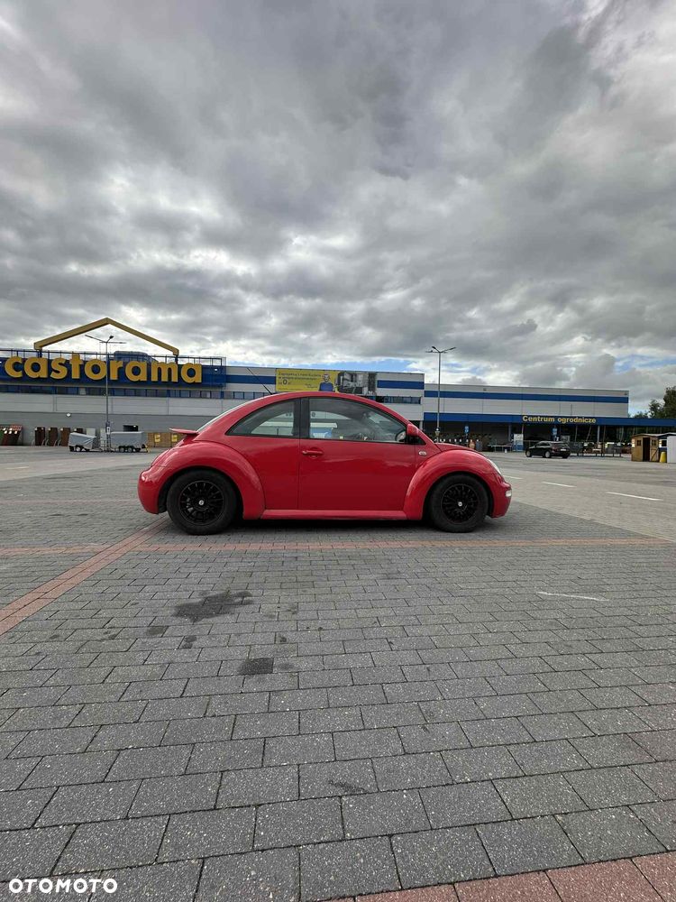 Volkswagen New Beetle - 9