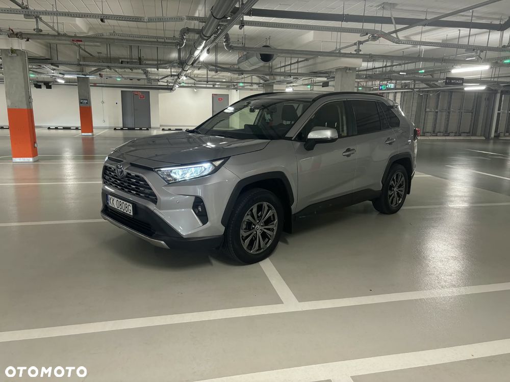 Toyota RAV4 - 8