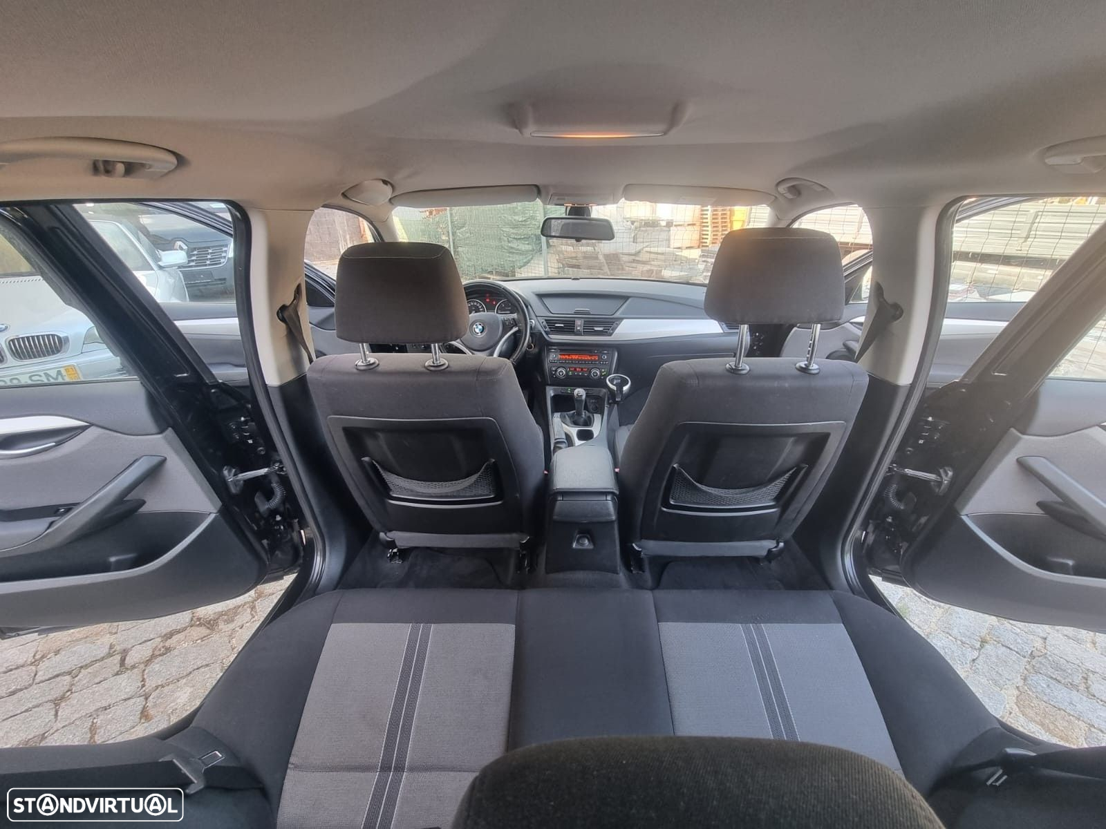 BMW X1 18 d sDrive - 16