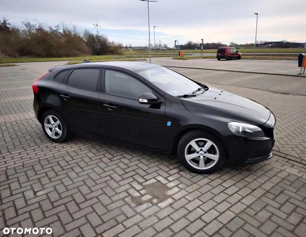 Volvo V40 D2 - 29