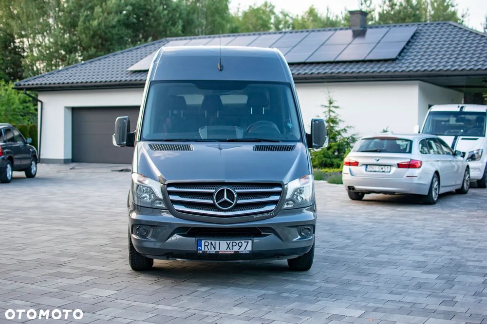 Mercedes-Benz Sprinter 319 - 22