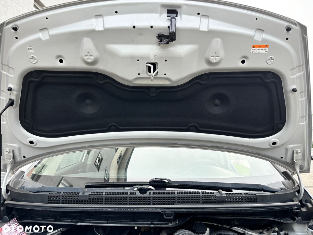 Kia Carens 1.7 CRDi M 7os - 27