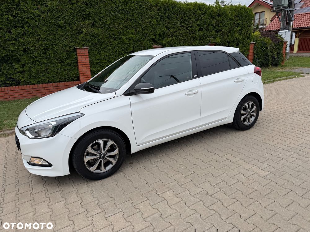 Hyundai i20 1.25 Wersja Jubileuszowa - 11