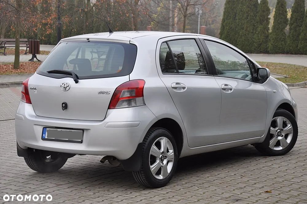 Toyota Yaris 1.33 Prestige - 7