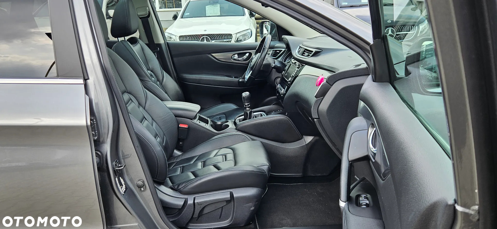 Nissan Qashqai 1.3 DIG-T Tekna - 14