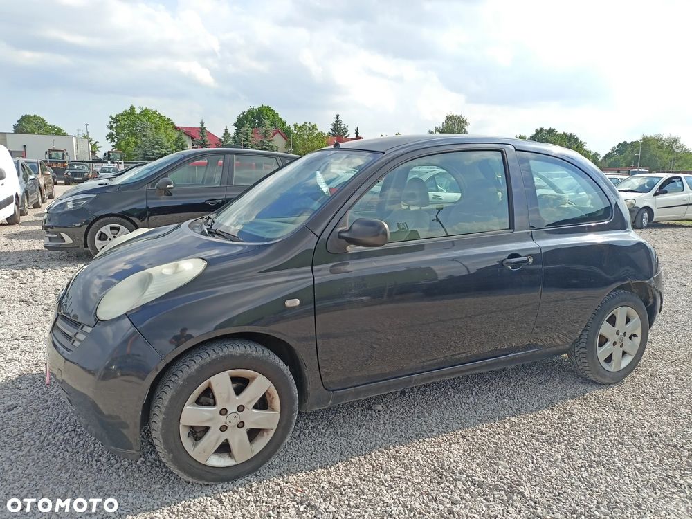 Nissan Micra - 1