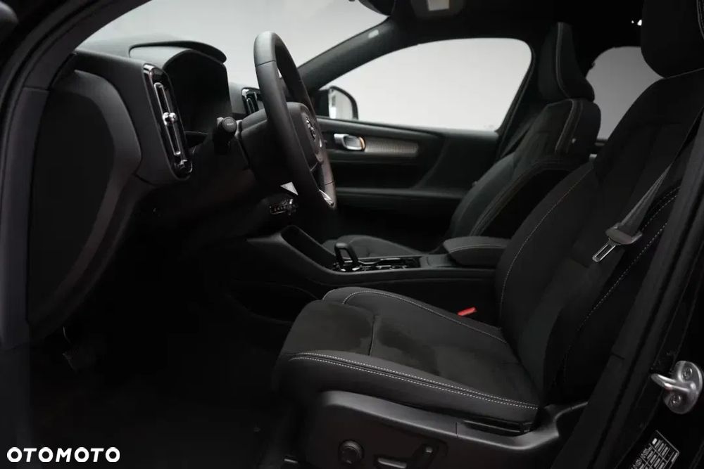 Volvo XC 40 B3 Core - 13