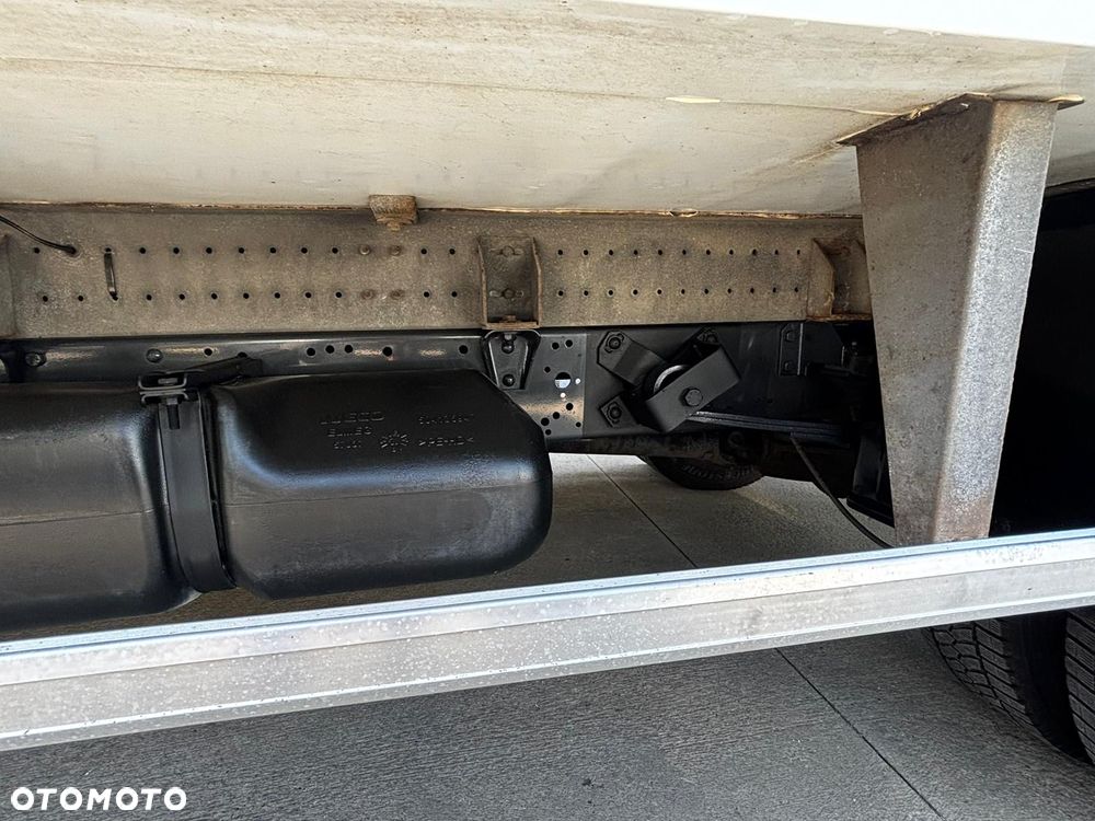 Iveco Daily 35C15 Chłodnia Mroźnia z windą 750 kg 3.0 HPI - 11