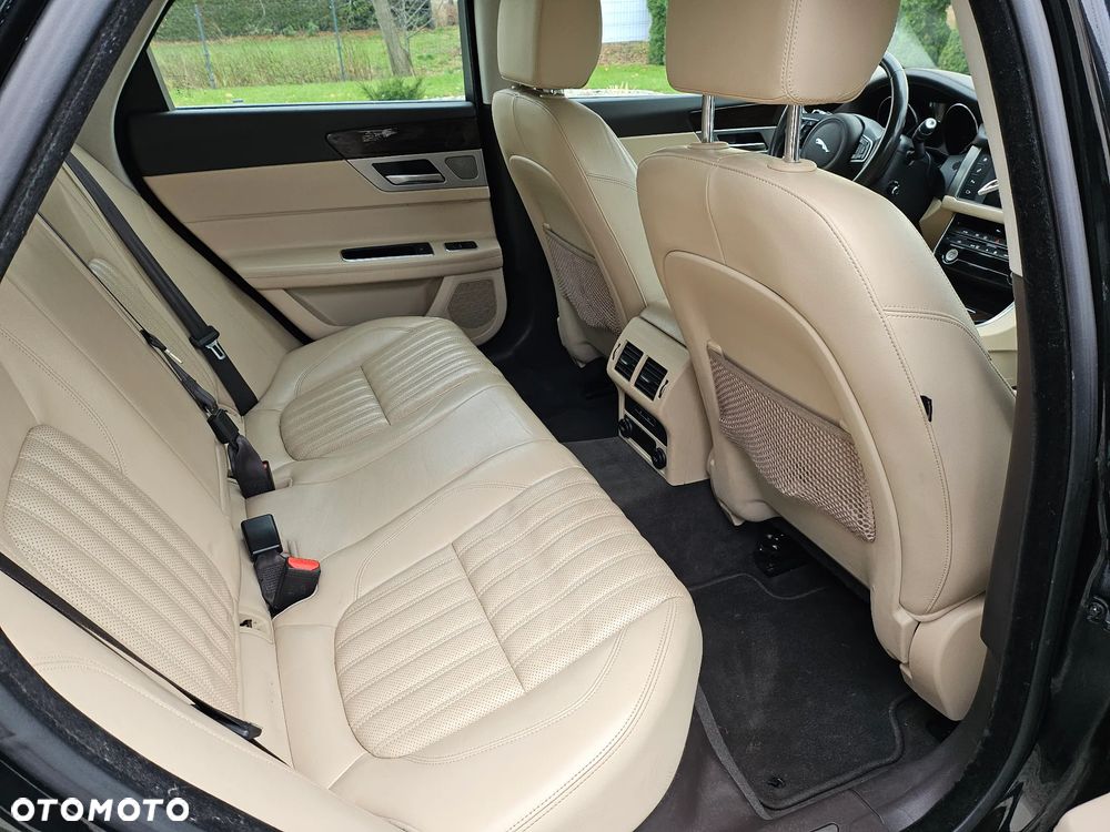 Jaguar XF 2.0 i4D AWD Portfolio - 21