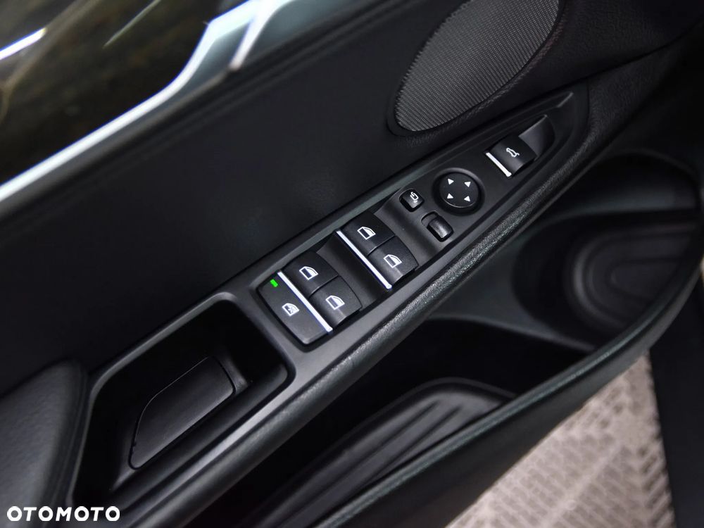 BMW X5 xDrive35i - 16