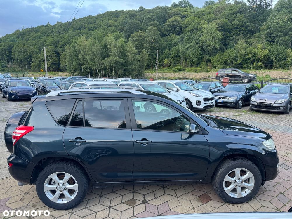 Toyota RAV4 - 4