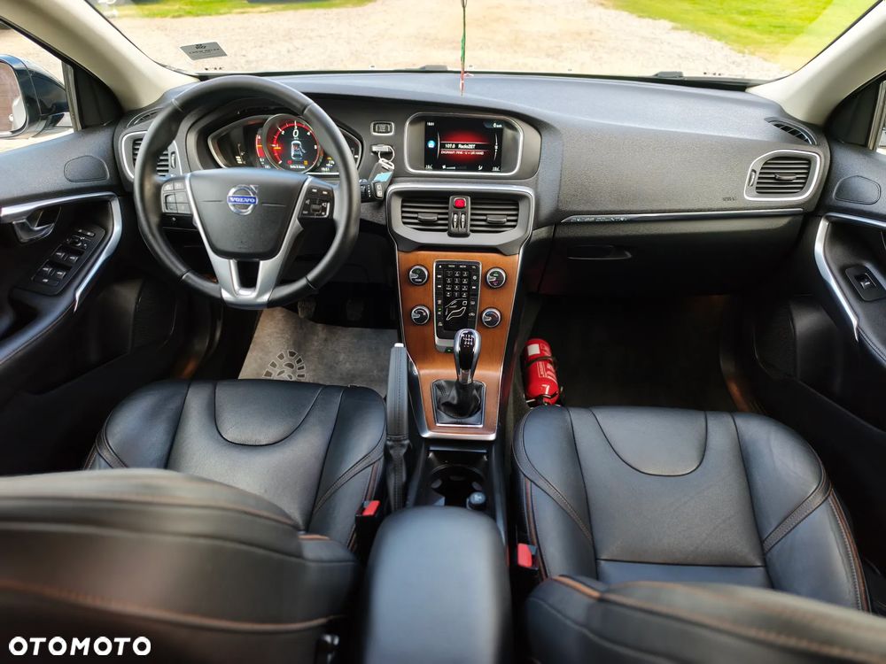 Volvo V40 Cross Country D2 - 28