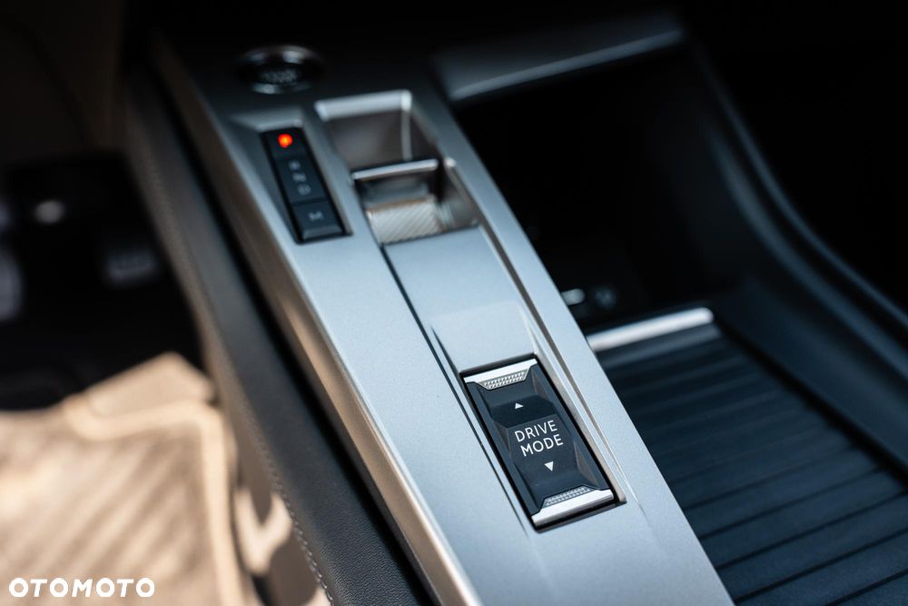 Peugeot 308 1.2 PureTech Allure S&S EAT8 - 21