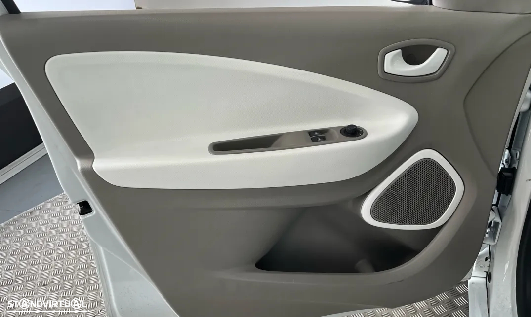 Renault Zoe (c/ Bateria) Life 40 - 14