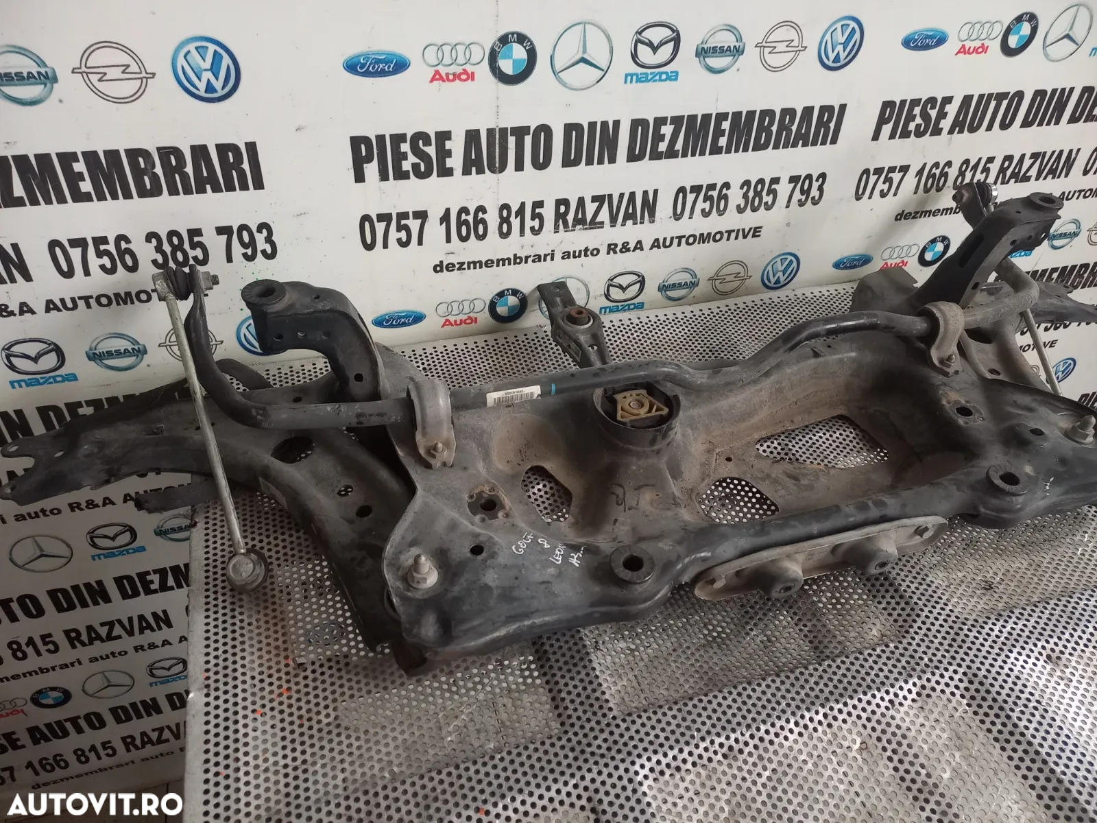 Jug Cadru Motor Vw Golf 8 VIII - Dezmembrari Arad - 3