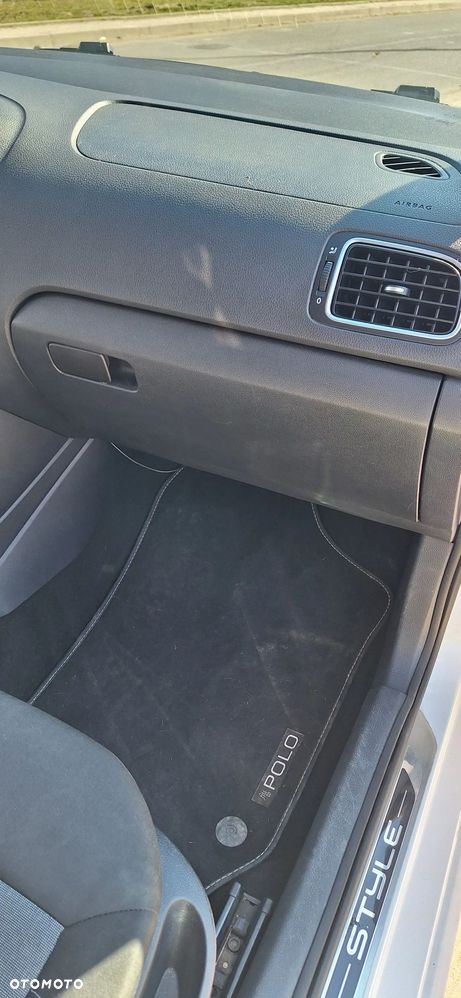 Volkswagen Polo 1.6 TDI DPF Highline - 19