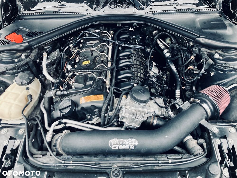 BMW Seria 3 335xi - 18