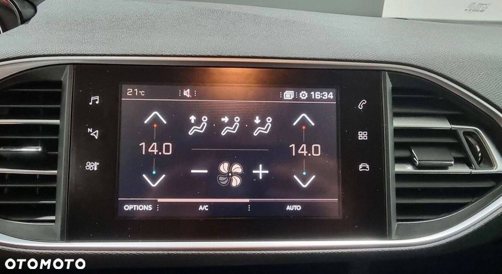 Peugeot 308 - 21