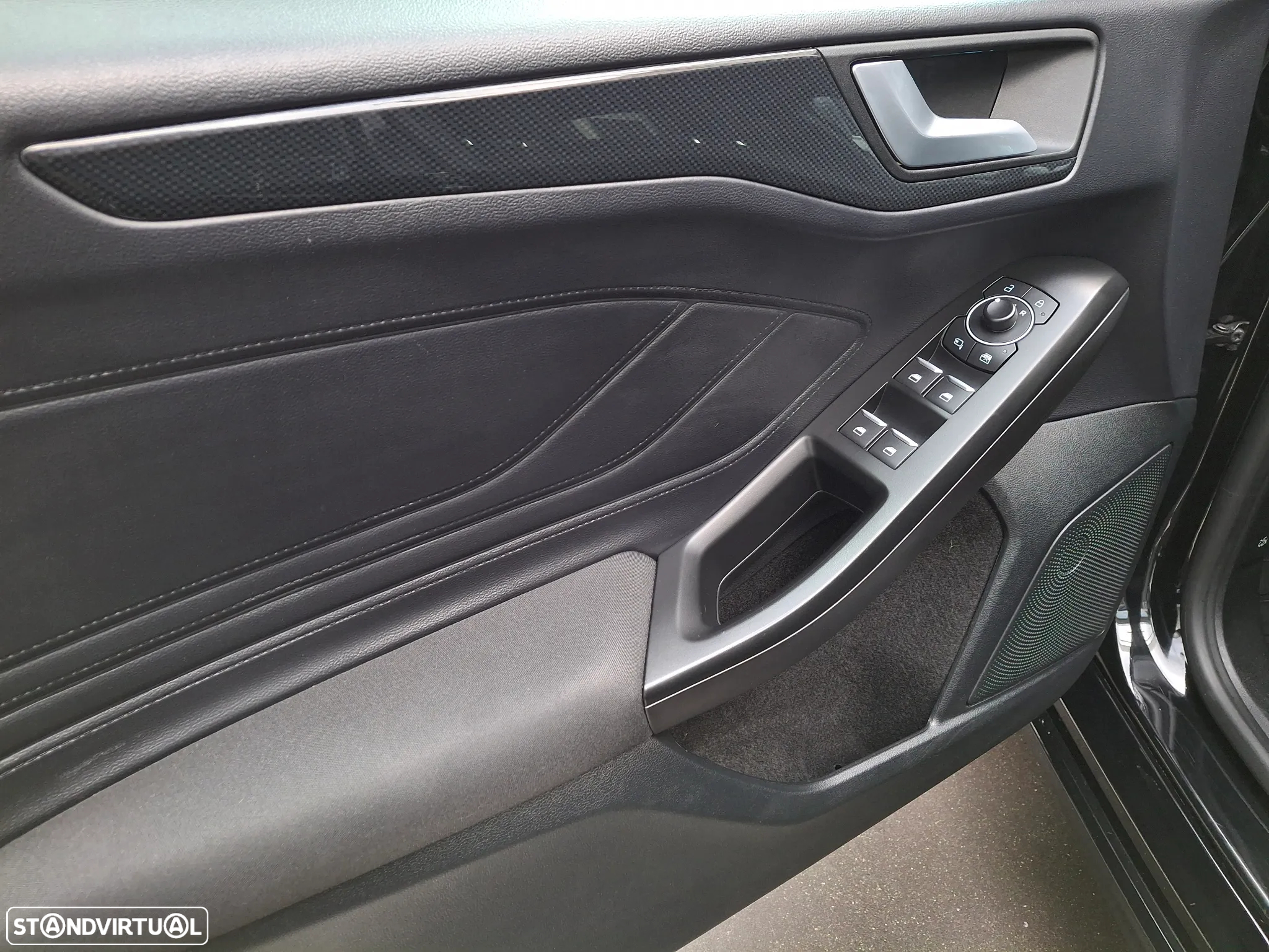 Ford Focus 1.0 EcoBoost MHEV ST-Line X Aut. - 6