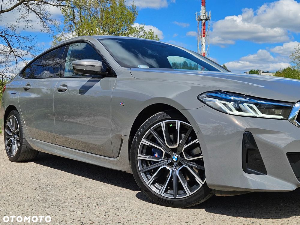 BMW 6GT - 8