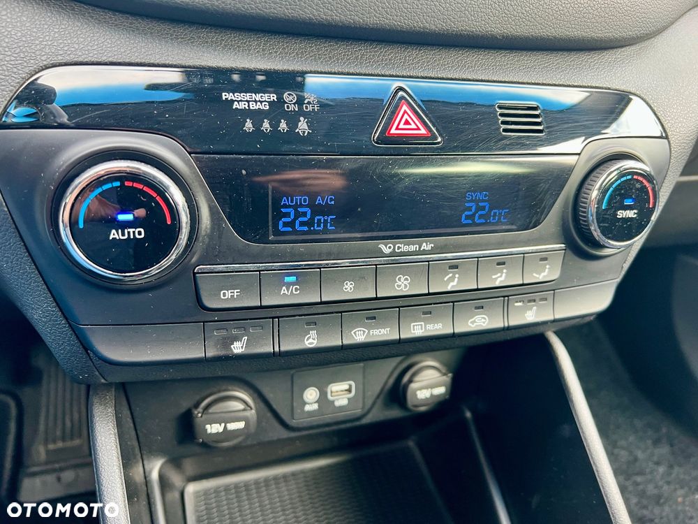 Hyundai Tucson blue 1.7 CRDi 2WD Intro Edition - 24