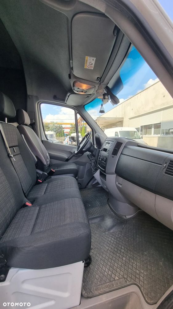 Mercedes-Benz SPRINTER - 17