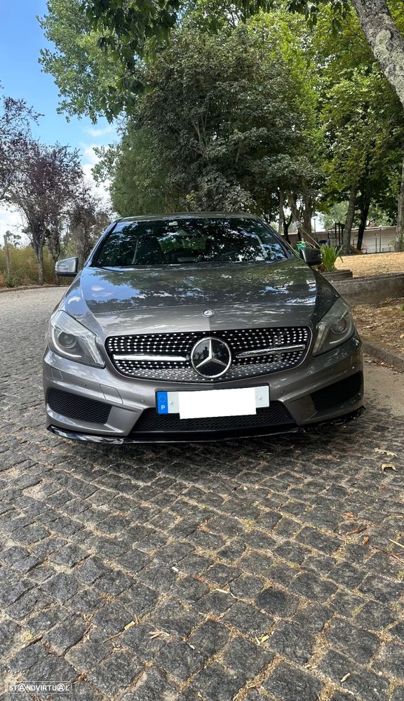 Mercedes-Benz A 180 d AMG Line - 2