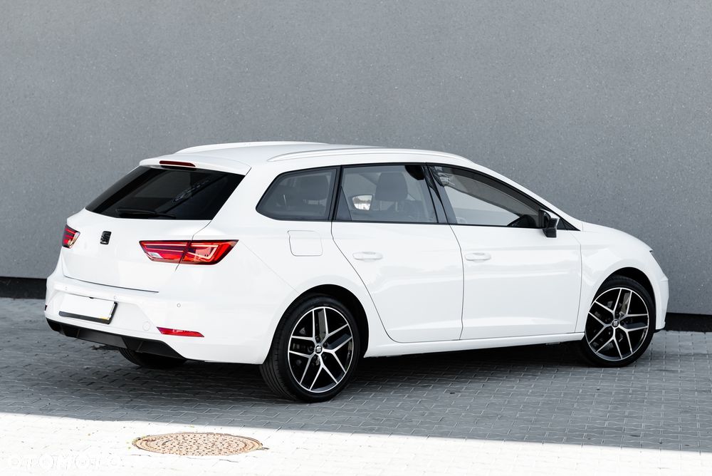 Seat Leon 2.0 TDI DPF DSG Style - 4