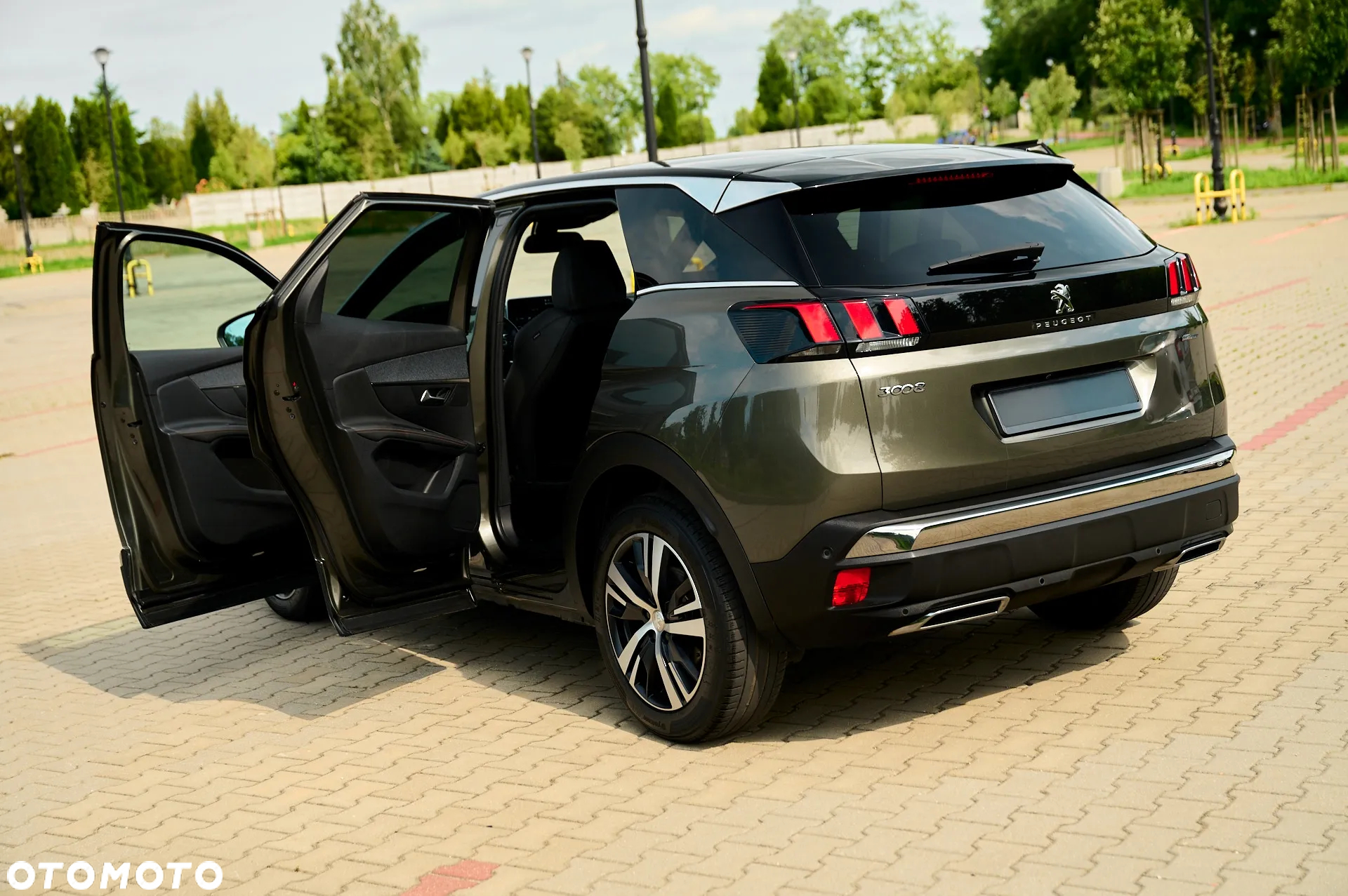 Peugeot 3008 2.0 BlueHDi Allure S&S - 21