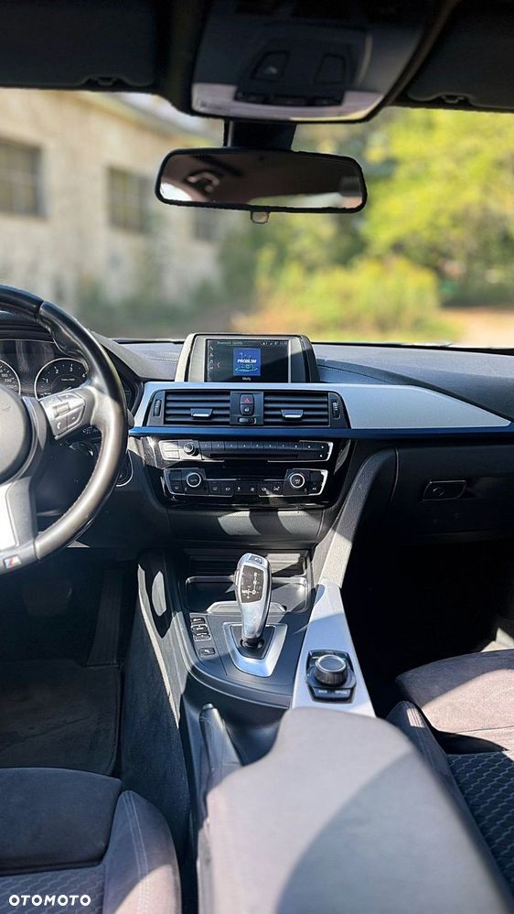 BMW Seria 3 320d - 16